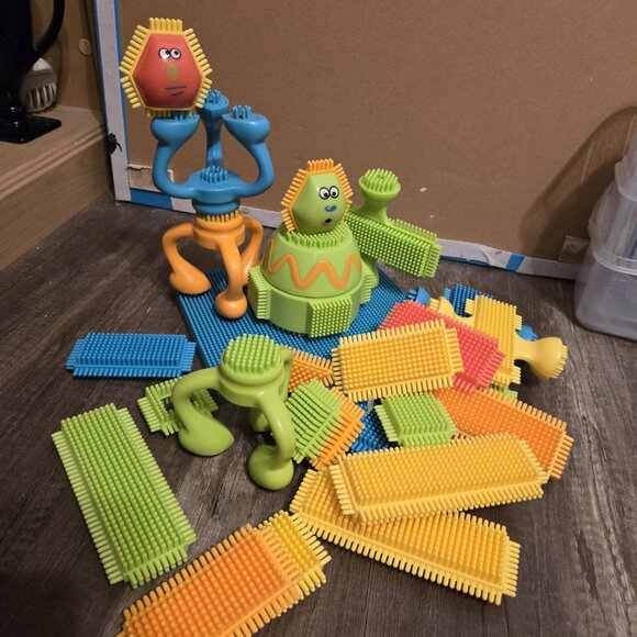 Stacking block or manufacturing - Picture 1 of 2